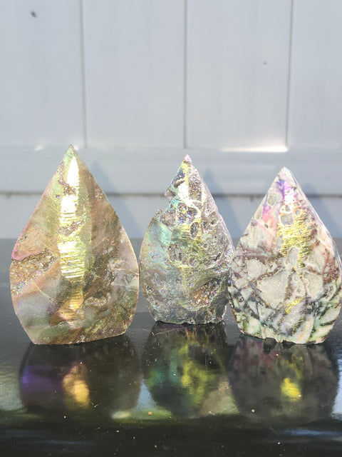 Druzy aura quartz tear tower! 2.4 ounces, 2.9 inches