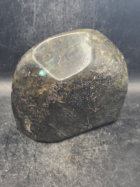 Labradorite free form! 1.15 pounds,4.4 inches wide, 3.7 tall