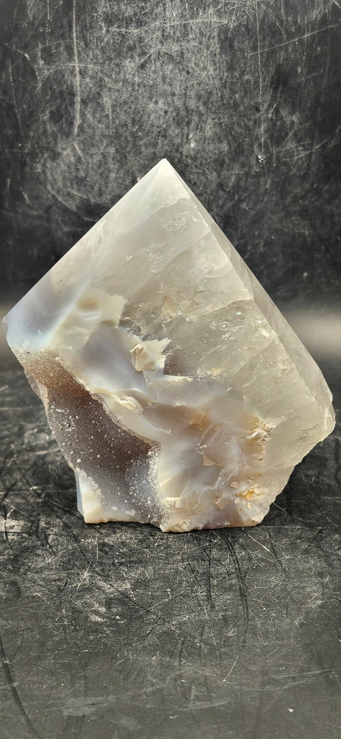 Druzy agate polished top point! 11.3 ounces, 3.4 inches tall, 3.3" wide