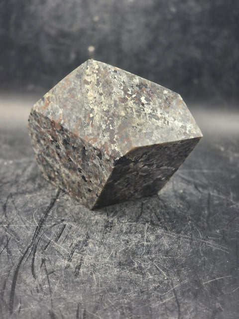 Flame stone "yooperlite" free form! 10 ounces, 2.8" wide, 1.8" tall