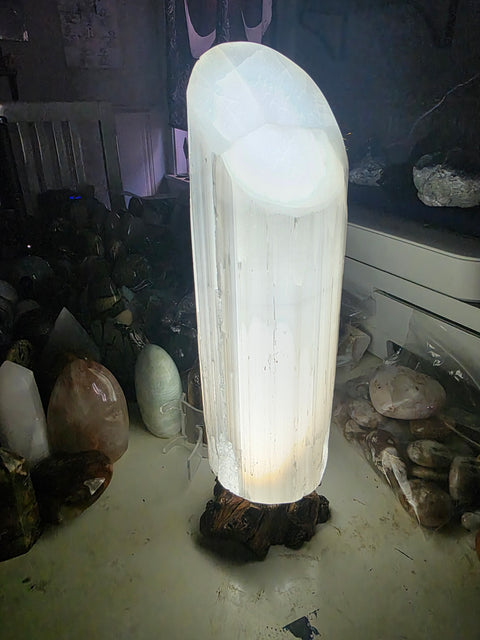 Selenite arched tower lamp! 8 pounds, 1 foot tall, comes with led light