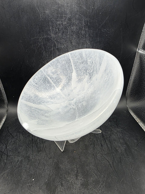 Deep selenite bowl! 5.3 inches, 1.4 pounds!