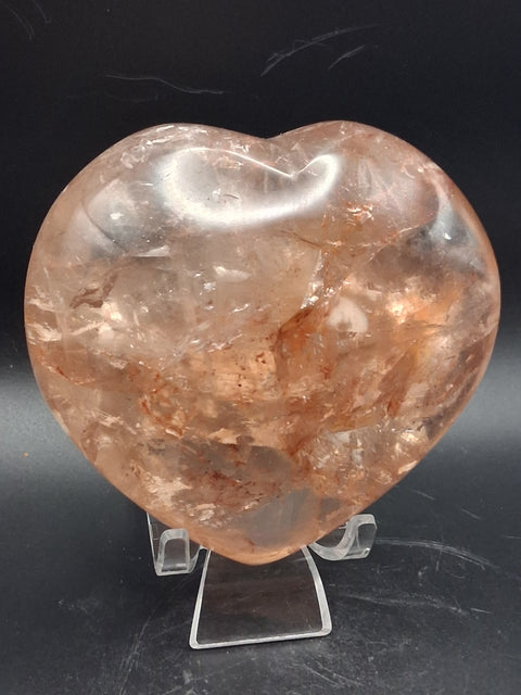Fire quartz heart! 1.1 pounds, 3.9 inches long, 3.5" wide