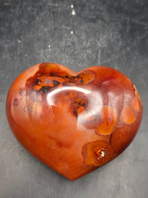 Carnelian agate heart! 12.2 ounces, 3.4 inches wide, 2.9" tall