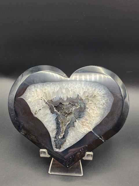 Large Druzy agate heart! 12.2 ounces, 5.5 inches wide 4.5" tall