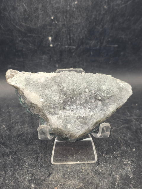 Amethyst flower formation plate! 3.7 ounces, 3.2 inches by 1.8 inches