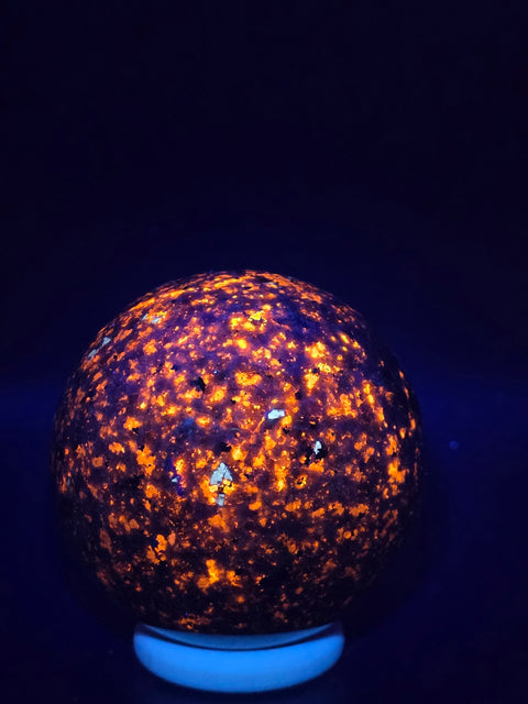 Large flame stone yooperlite sphere! 77.4mm, 3 inches, 1.6 pounds