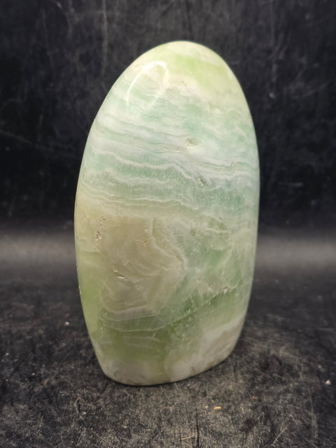 Caribbean calcite free form! 1.1 pounds, 3.7 inches tall, 2.8" wide