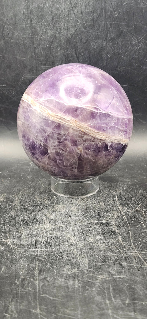 Dream amethyst sphere! 1.1 pounds,71.5mm, 2.8 inches!