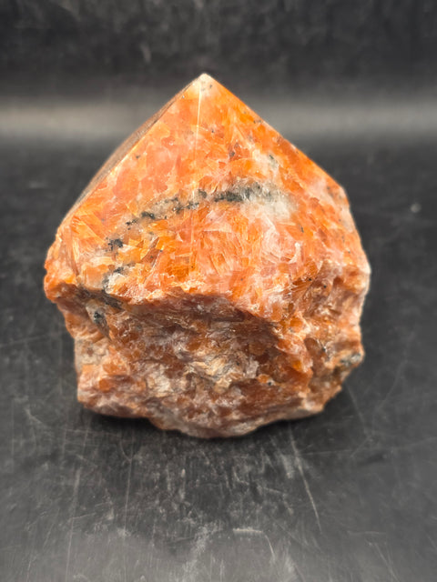 Sunstone polished top point! 14.8 ounces, 3.1 inches tall, 2.5" wide