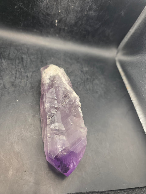 Grade AA amethyst spear! 10 ounces, 5.3 inches tall!