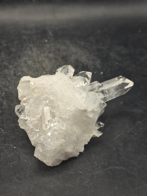 Clear quartz cluster! 3.5 ounces!, 2.8 by 2.4 inches!