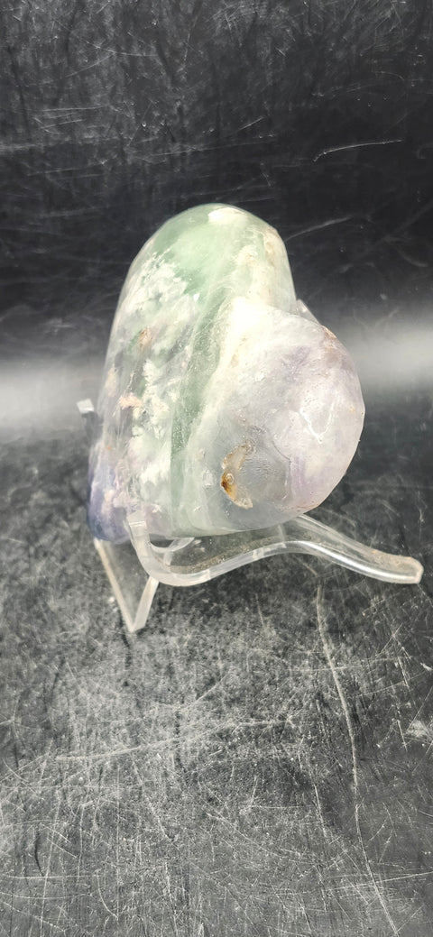 Snowflake florite heart! 6 ounces,   3.2 inches wide, 2.5" tall