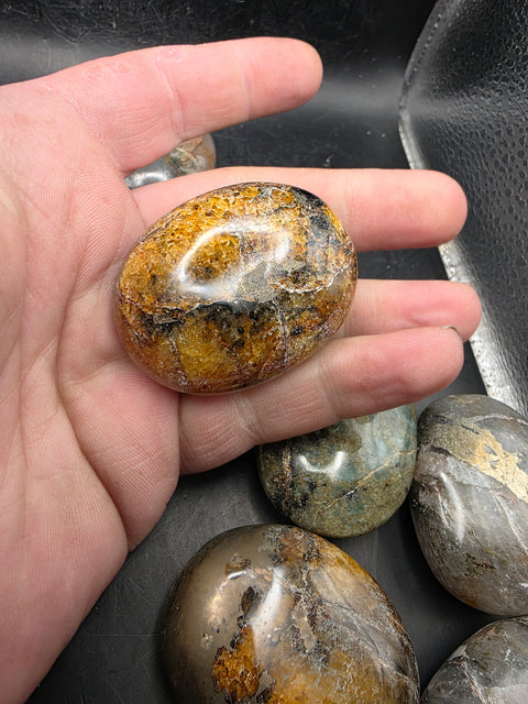 Golden healer pyrite palm stone! 1.8 to 2.2 inches