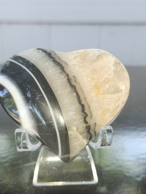 Agate heart! 4 ounces, 63.7mm, 2.51 inches