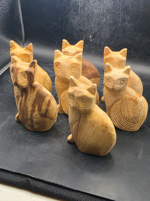 Palo santo "holy wood" cat figurine! 2.9 inches tall!