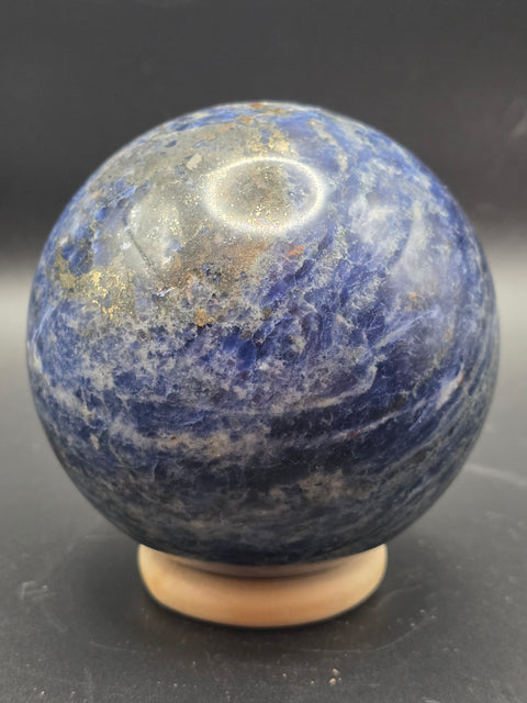 Sodalite sphere! Uv reactive, 78.9mm, 3.1 inches, 1.7 pounds