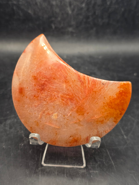 Agate moon! 4 ounces, 3 inches tall, 2 inches wide