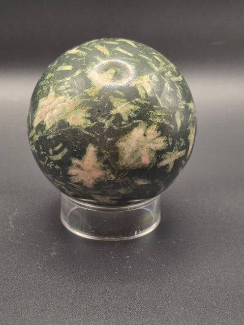 Porphyry sphere! 71.2mm, 2.8 inches, 1.3 pounds