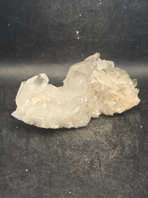 Clear quartz cluster! 7.7 ounces, 4.8 inches long, 2.5" wide