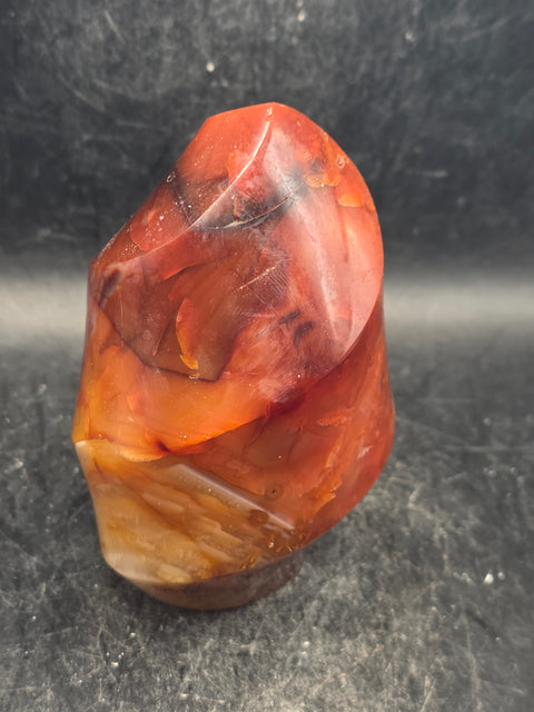 Carnelian agate flame tower! 12.5 ounces, 3.5 inches tall, 2.3".wide
