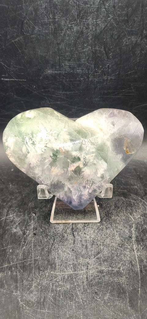 Snowflake florite heart! 6 ounces,   3.2 inches wide, 2.5" tall