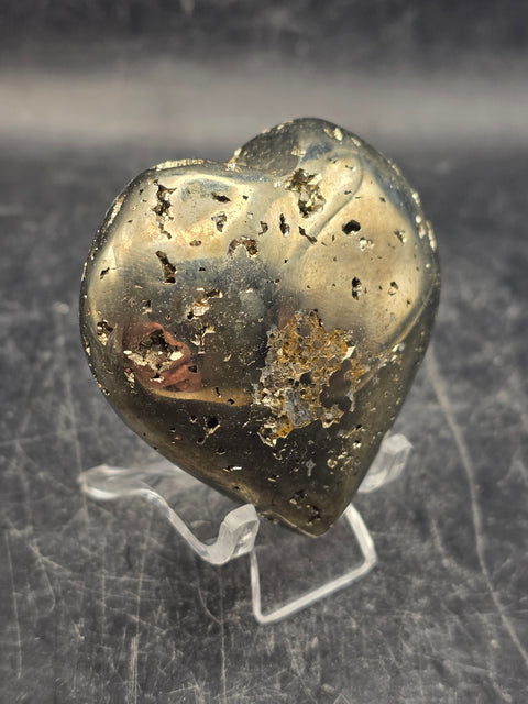 Pyrite heart! 5.4 ounces, 1.9 inches tall, 2 inches wide!