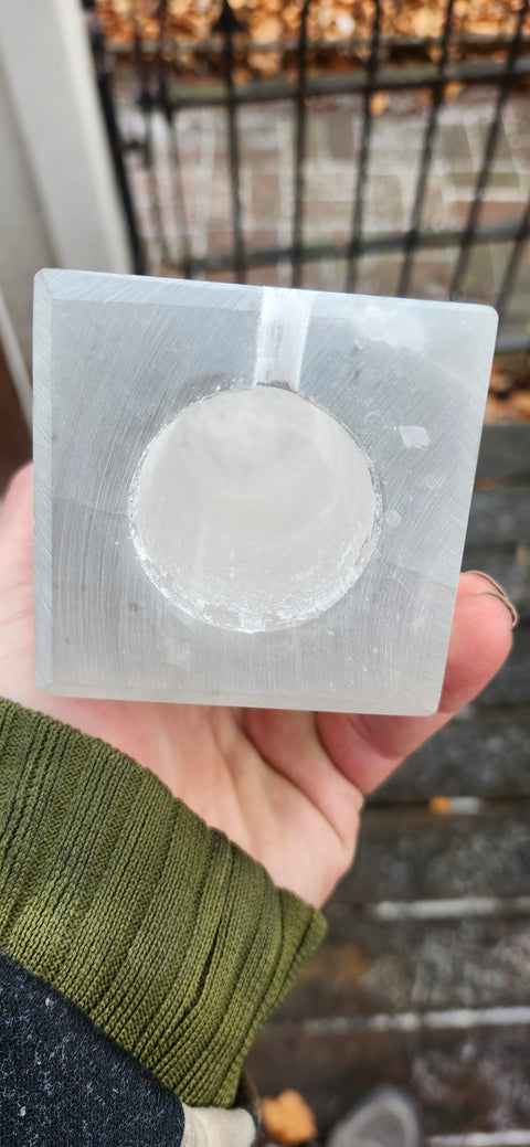 Fairy selenite lamp! 6 inches tall, 3 pounds, lotus flower led base included
