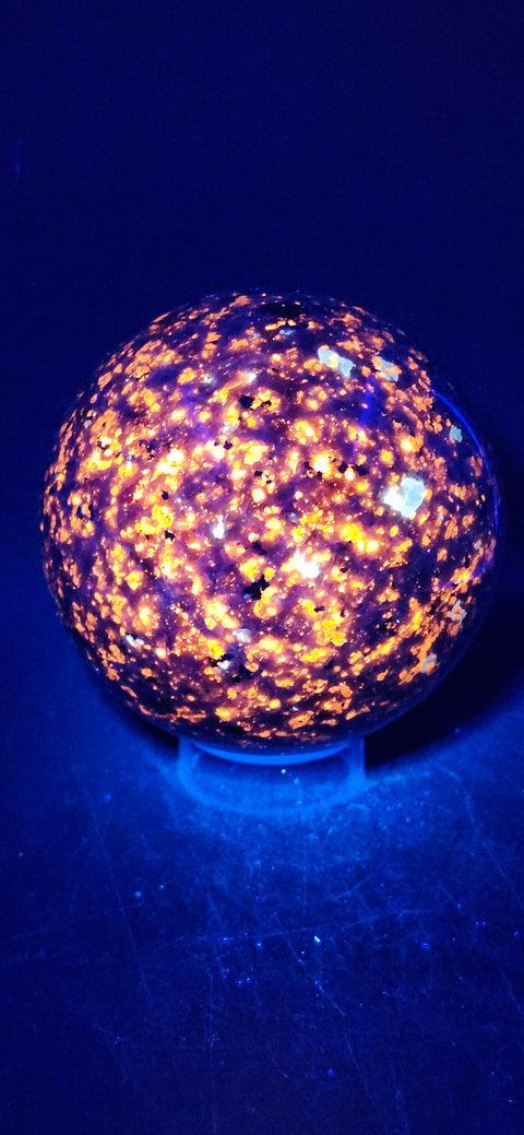 Flame stone sphere "yooperlite" 74.6mm, 2.9 inches, 1.4 pounds