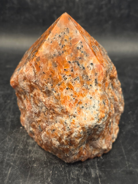 Sunstone polished top point! 14.4 ounces, 3.2 inches tall, 2.8" wide