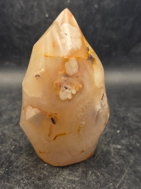 Flower agate flame tower! 9.8 ounces, 3.4 inches tall, 1.9" wide