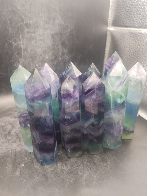 Natural florite tower! 3.4 too 3.9 inch!
