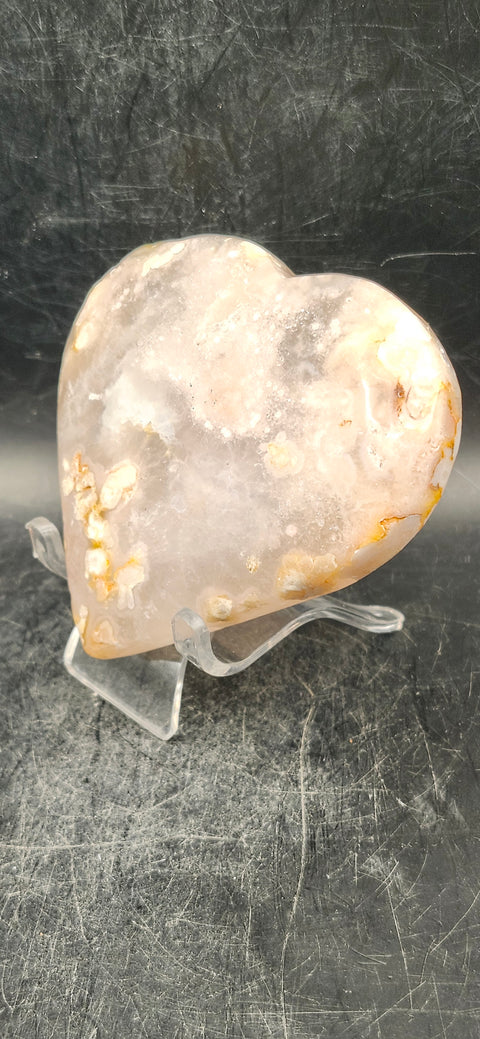 Druzy flower agate heart! 5.6 ounces, 3.3 inches wide, 2.9" tall