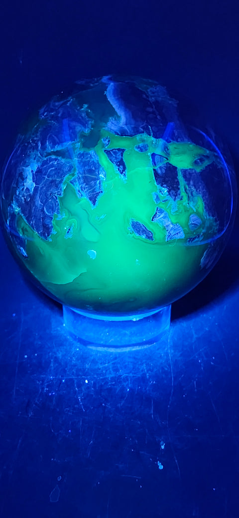 Volcanic agate sphere! 90.1mm, 3.5 inches, 2.3 pounds