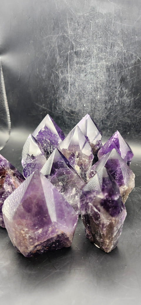 Dark amethyst polished top point! 3.8 ounces!
