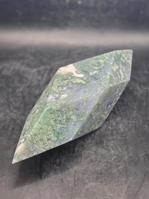 Moss agate prism! 11 ounces, 5.9 inches long, 1.5 inches wide