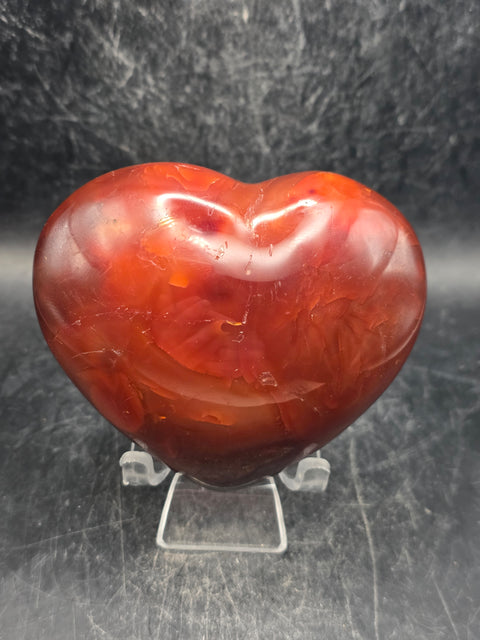 Carnelian agate heart! 10.6 ounces, 3.2 inches wide, 2.9" tall
