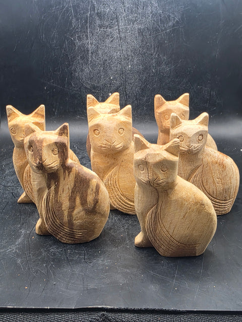 Palo santo "holy wood" cat figurine! 2.9 inches tall!