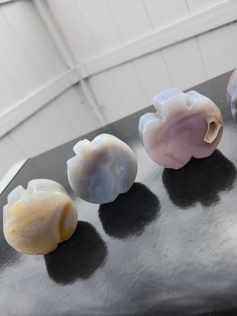 crystals spheres towers gemstones geodes skulls Amathyst rose quartz 