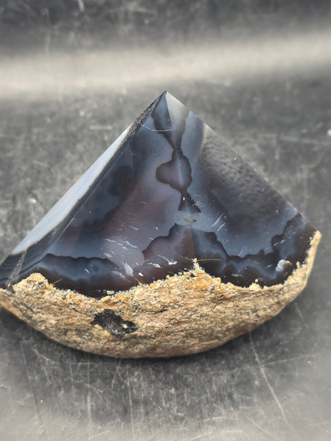 Druzy agate polished top point! 12.5 ounces, 3.7 inches wide, 3" tall