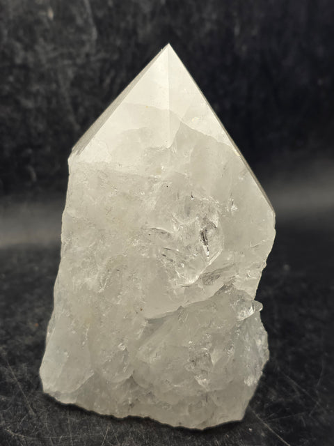 Clear quartz polished top point! 13.2 ounces, 3.6 inches tall, 2.5" wide