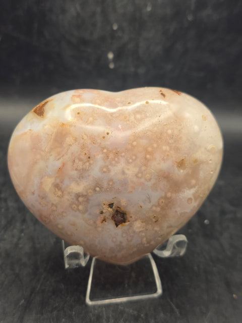 Flower agate heart!  8.7 ounces, 3 inches wide 2.6 inches tall!