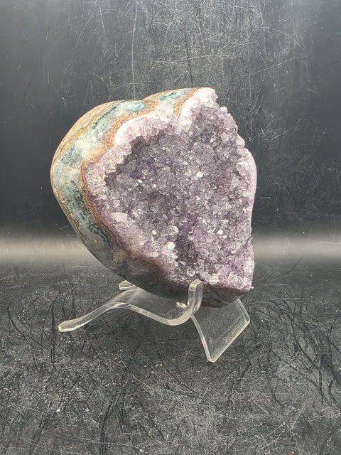 Druzy Amethyst heart! 1.3 pounds, 4 inches wide!