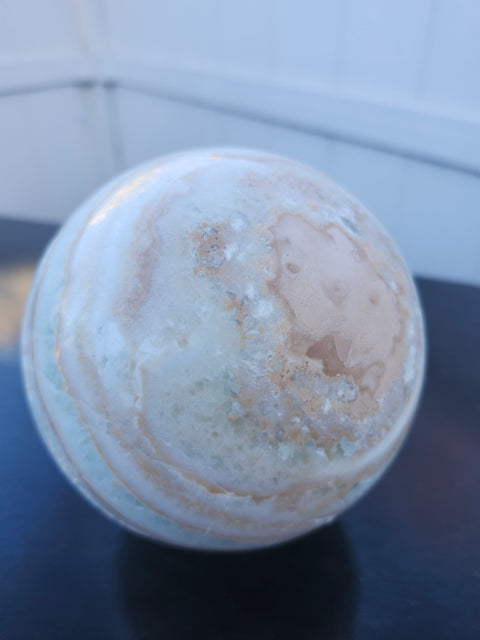 crystals spheres towers gemstones geodes skulls Amathyst rose quartz 