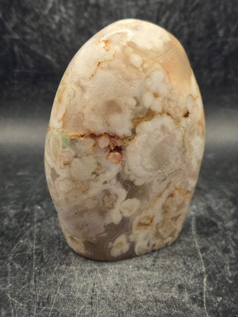 Flower agate free form! 7.8 ounces, 3.2 inches tall, 2.2" wide