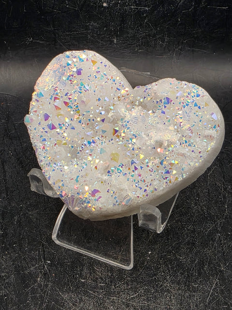 White pearl aura quartz heart! 3.4 ounces, 2.5 inches wide, 2.1" tall