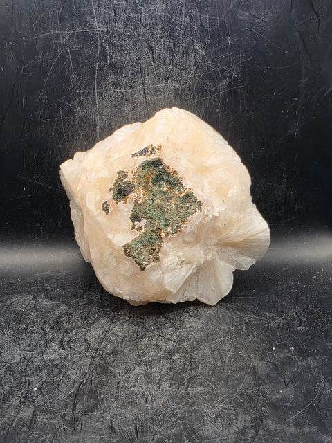 Stilbite free form! 1.9 pounds! 4.9 inches long, 4.4 inches wide!