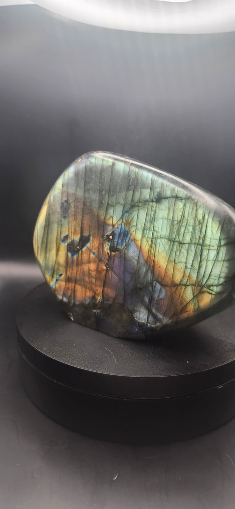 Labradorite free form! 1.11 pounds, 4.7 inches wide by 3.5 tall