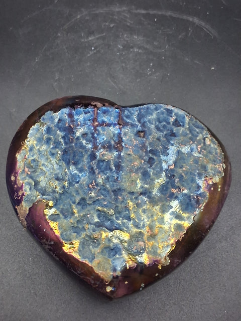 Aura quartz heart! 14 ounces, 3.5 inches by 3.5 inches