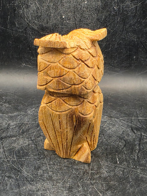 Palo santo hand carved owl figurine!! 2.9 inches tall